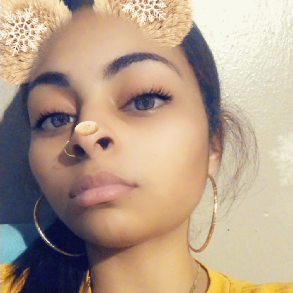 Meet your Posher, Jaritza